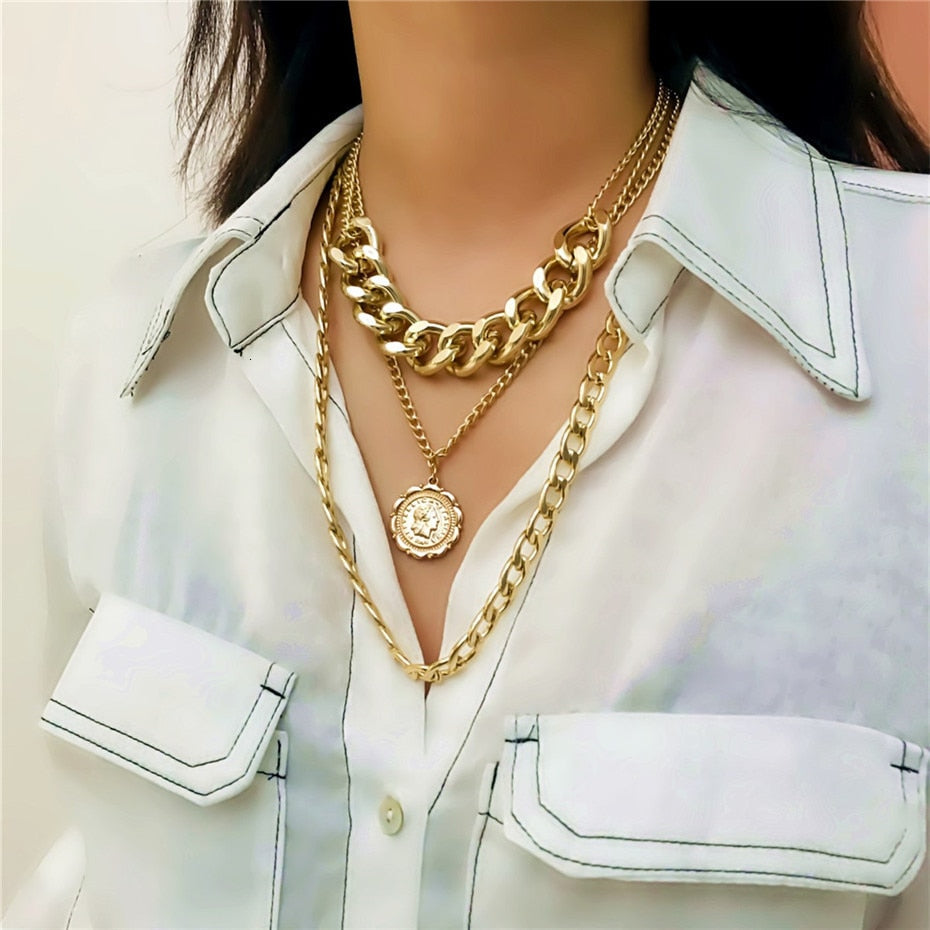 CHUNKY TRIPLE CHAIN NECKLACE!